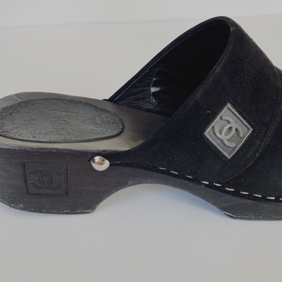 Authentic Black Suede Chanel Classic Clog 38 - Picture 7 of 10